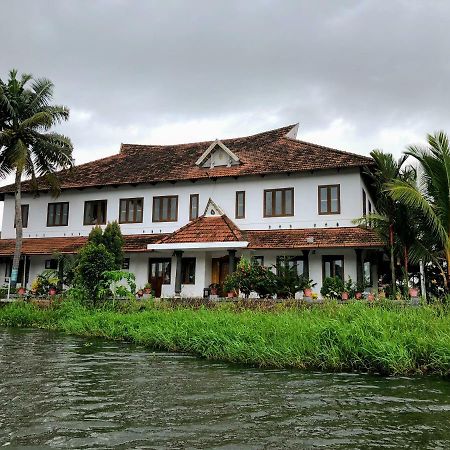 Ayana'S Homestay Alappuzha Buitenkant foto
